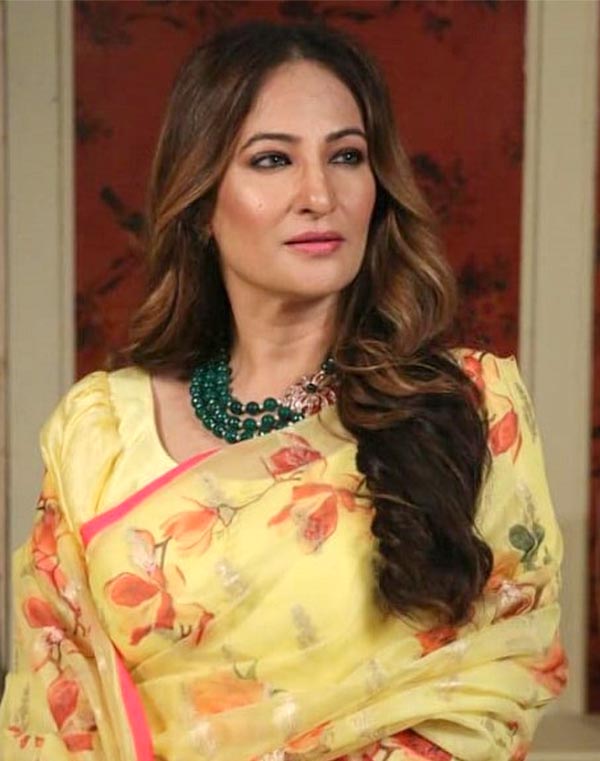 rakshanda khan ullu app popular actress
