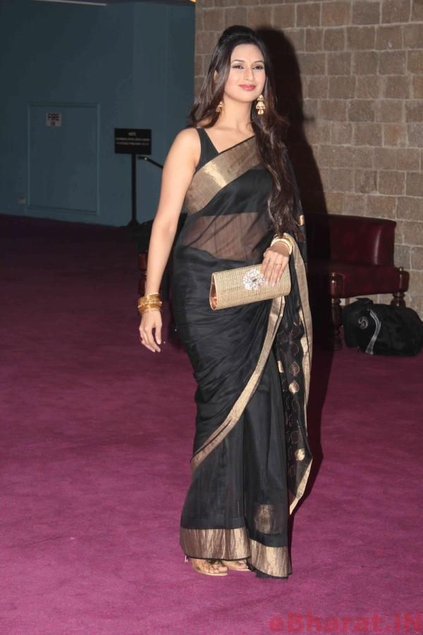 divyanka tripathi black saree tv actress