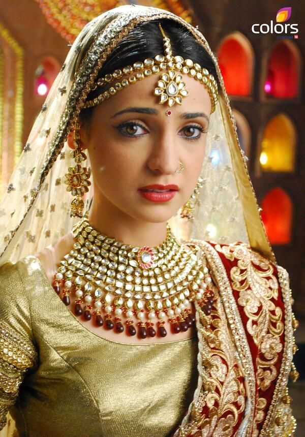 Sanaya Irani bridal look indian tv actress