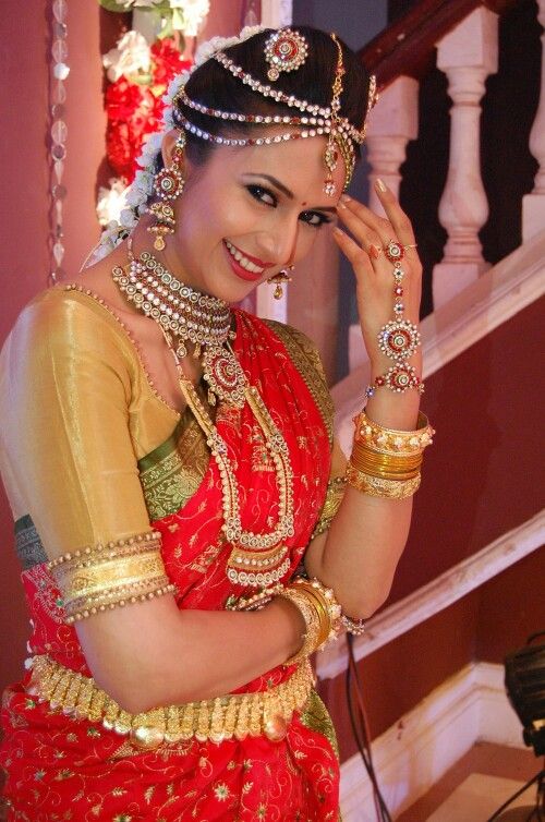 Divyanka Tripathi bridal look indian tv actress