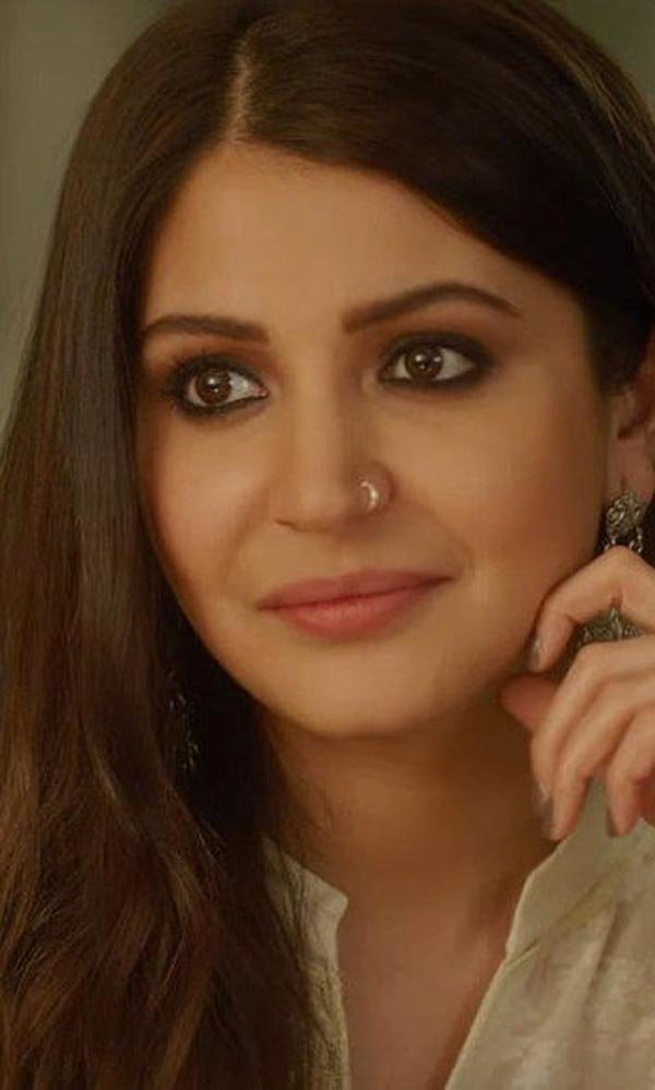 Anushka Sharma nose ring bollywood actress