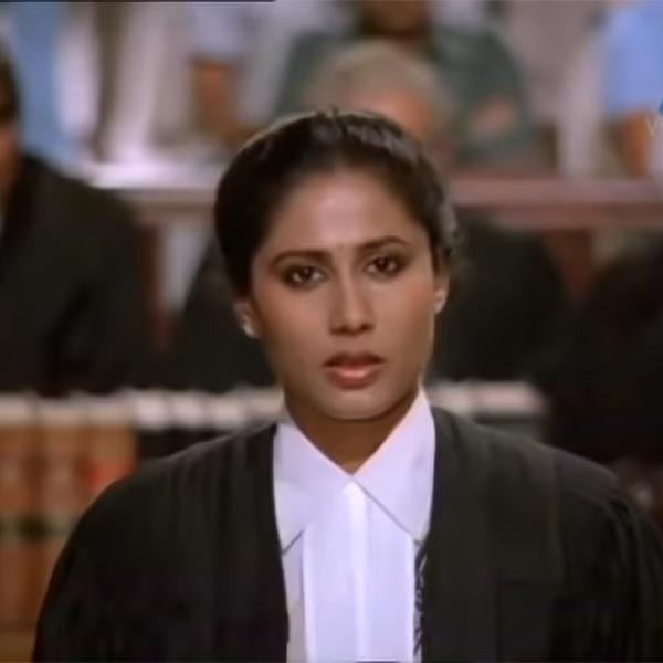 smita patil lawyer bollywood actress