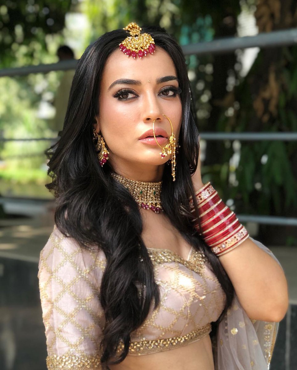 surbhi jyoti nose ring indian tv actress