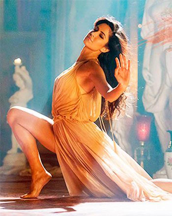 Katrina Kaif legs thigh high slit dress bollywood actress