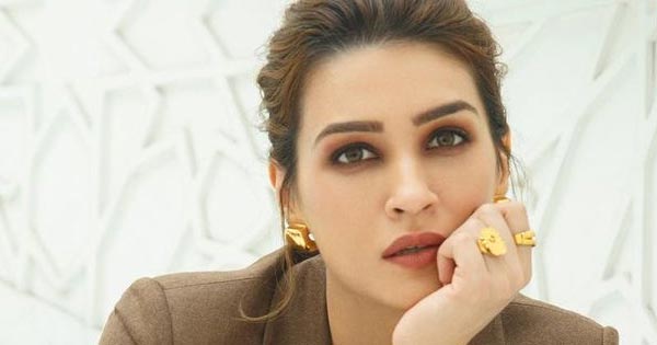 Kriti Sanons Boss Lady Look In This Pant Suit Raises The Heat See New Photoshoot