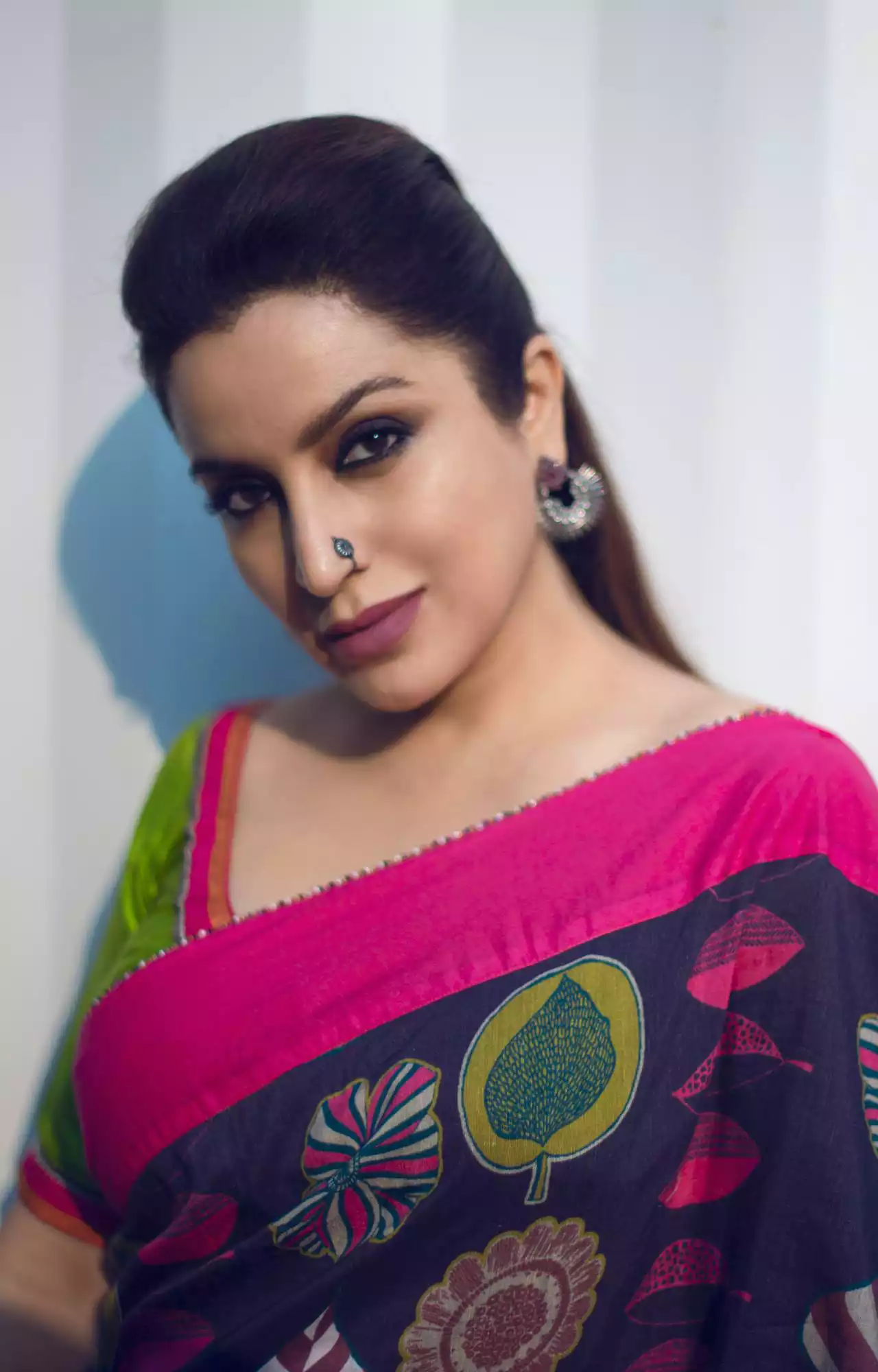 tisca chopra saree indian actress murder mubarak 11