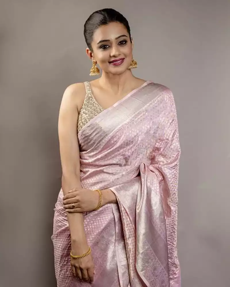 priyamani in saree stylish jawan actress 1