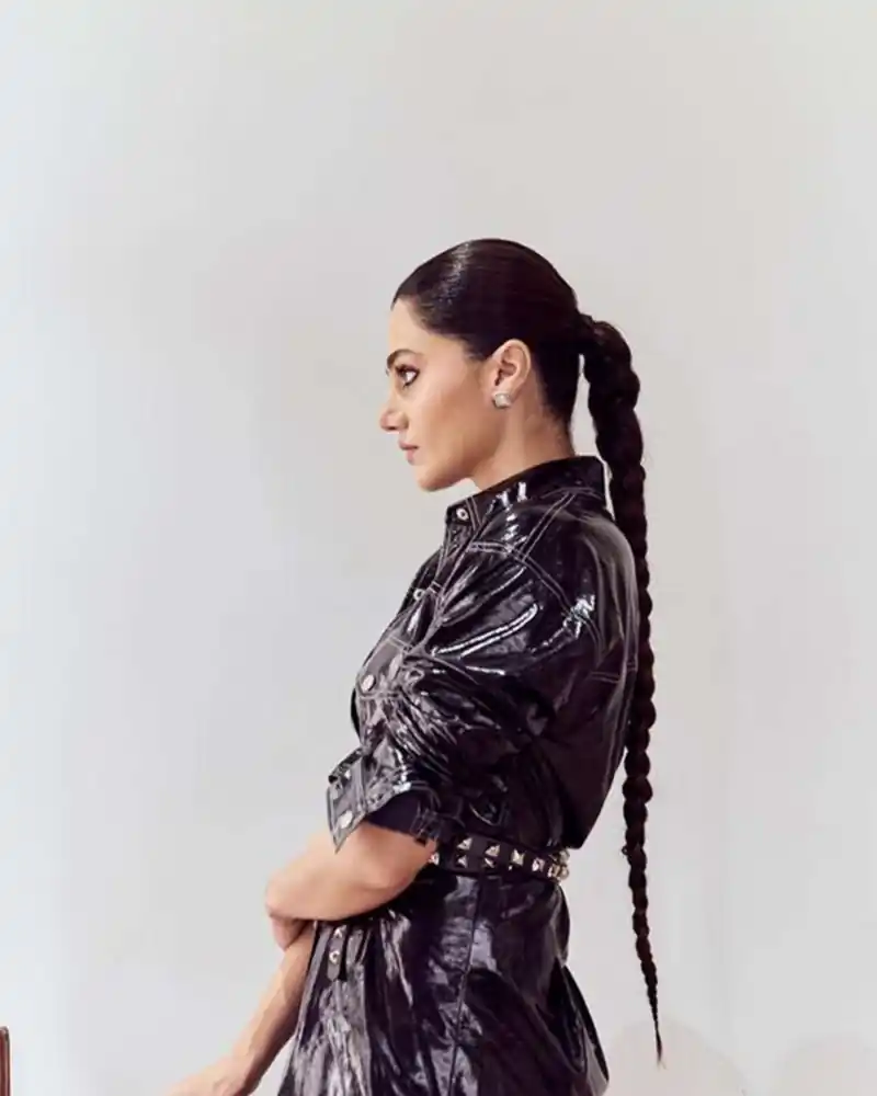 taapsee braided ponytail hairstyle 10