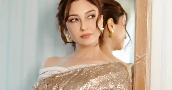 saumya tandon saree anita bhabhi tv actress