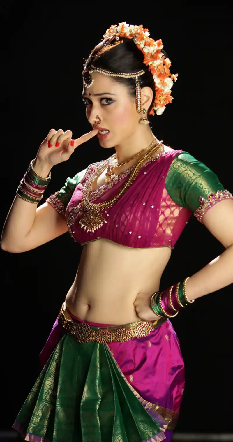 tamannaah navel saree 4k wallpaper 4 6