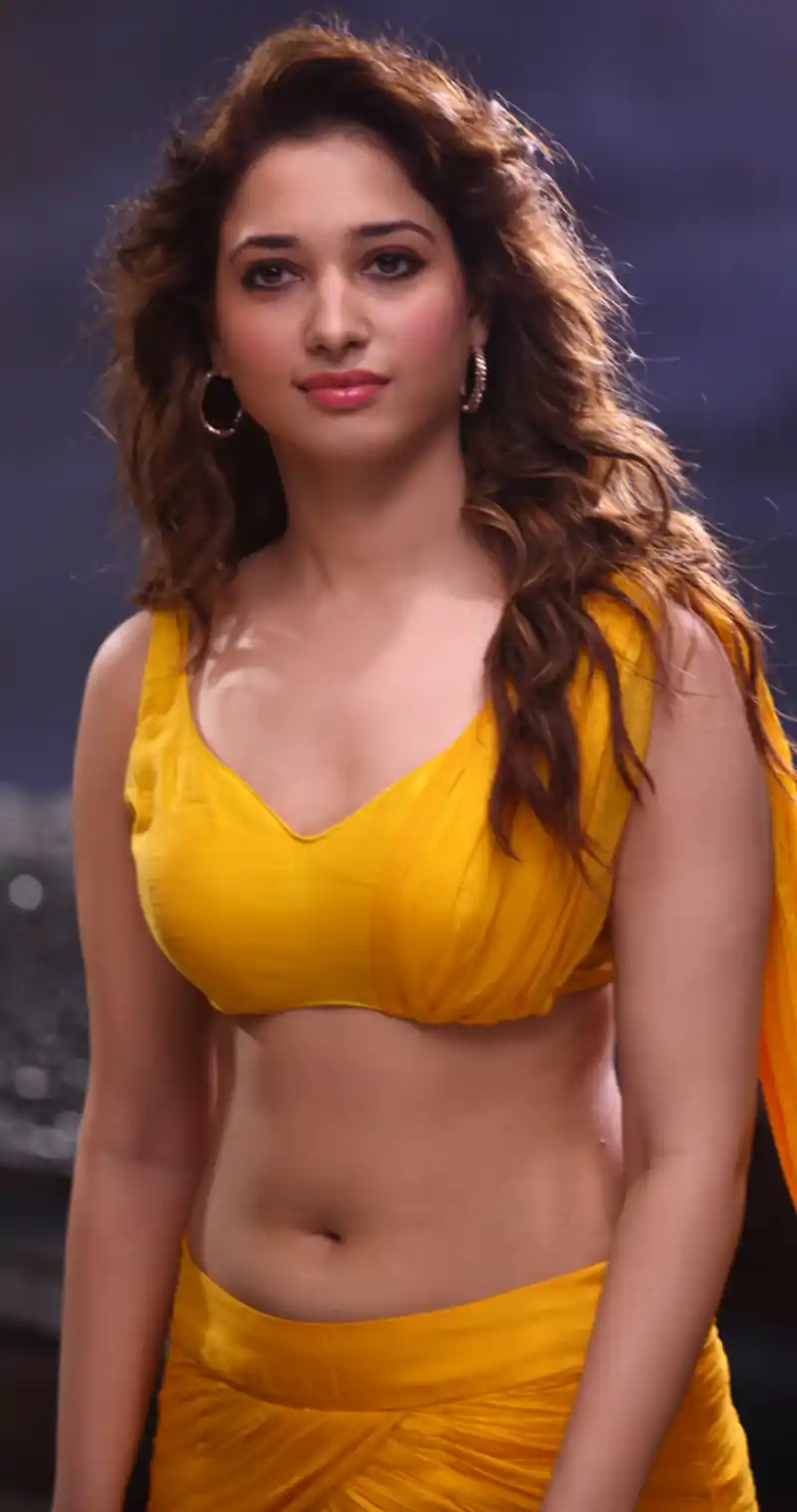 tamannaah navel saree 4k wallpaper 5 7