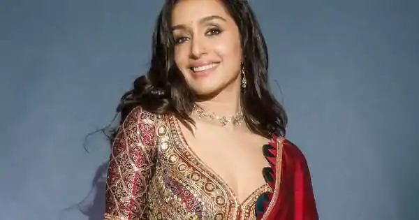 shraddha kapoor red saree stree 2 actress