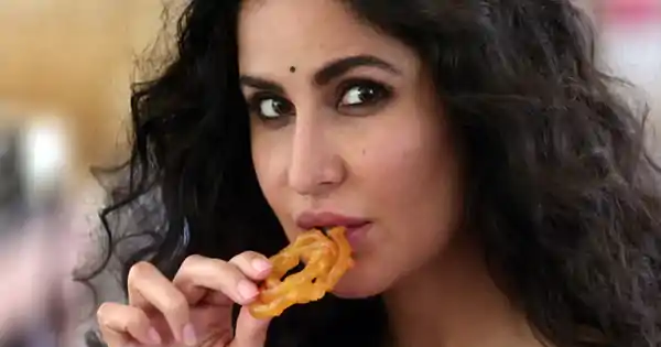 bollywood actresses eating jalebi